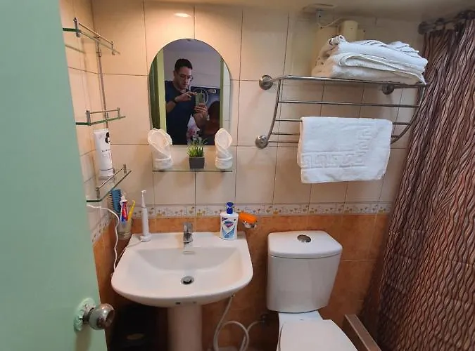 Apartahotel California Gardens Square Manila