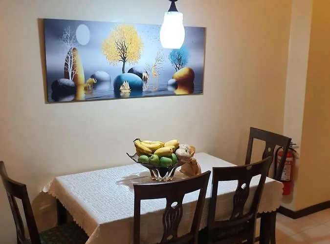 Apartahotel California Gardens Square Manila